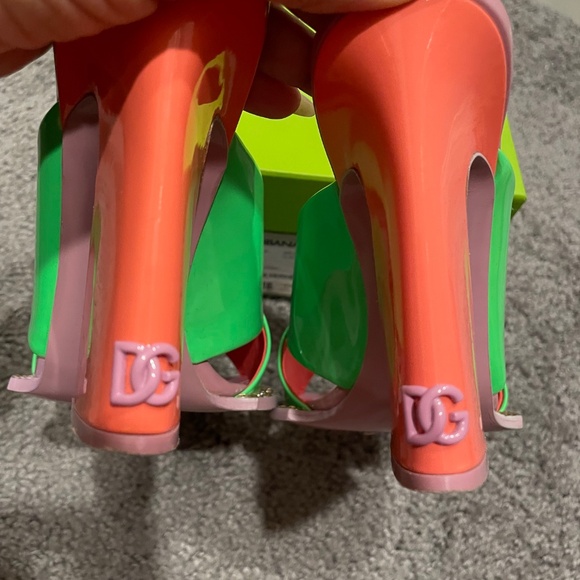 DOLCE & GABBANA Tapered-Heel Green Pink Leather Open-Crystal Toe Leather Sandals - Picture 9 of 15